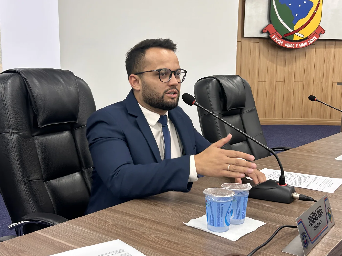 Bainho durante sessão no plenário da Câmara Municipal de Caçador